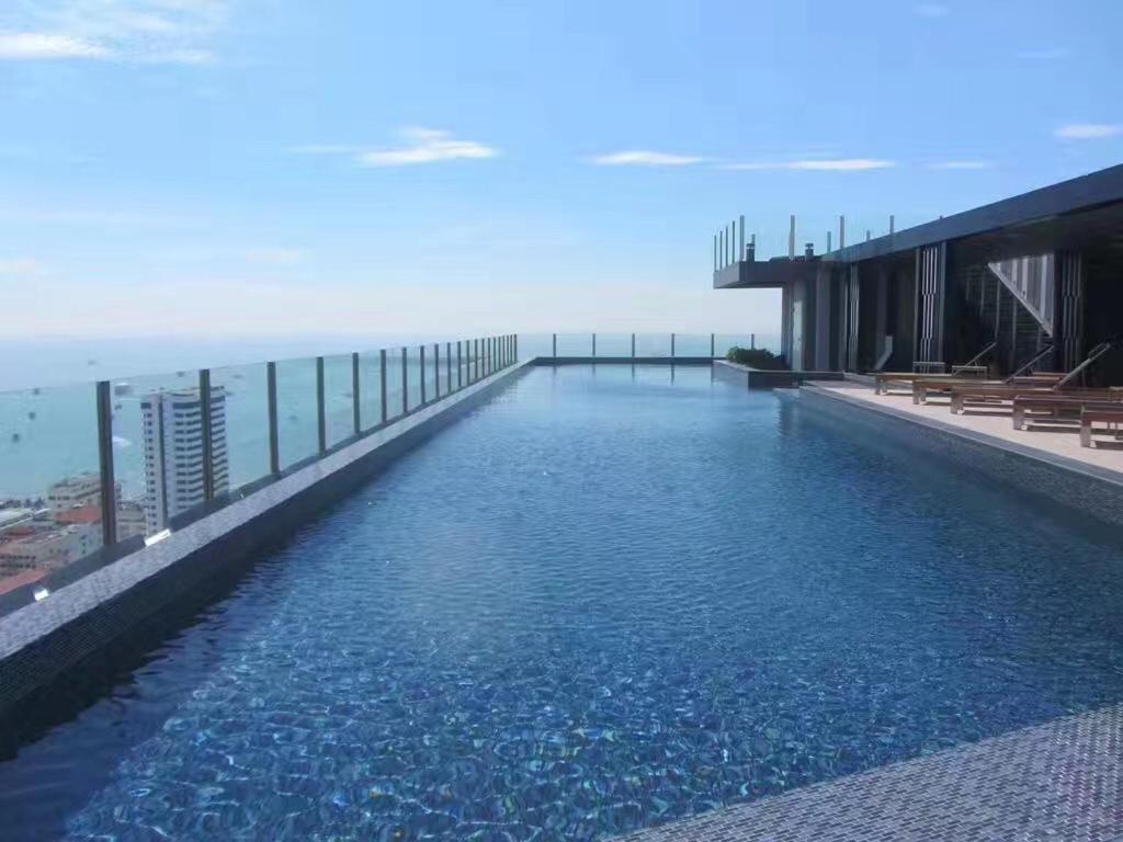 Apartment The Base Pattaya