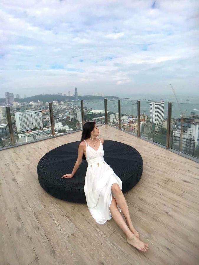 The Base * Pattaya